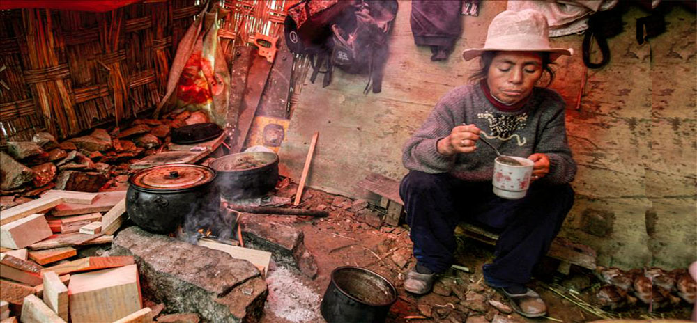 Los pobres son más pobres que antes.