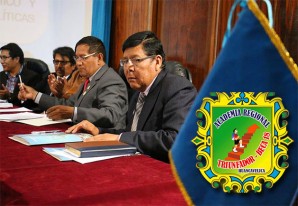 Academia Regional Triunfador suscribe convenio con la Universidad de Huancavelica Academia Regional Triunfador suscribe convenio con la Universidad de Huancavelica