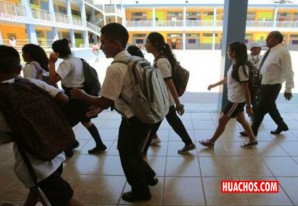 Colegios privados peruanos con aires de comportamiento delincuencial | VIDEO Colegios privados peruanos con aires de comportamiento delincuencial | VIDEO