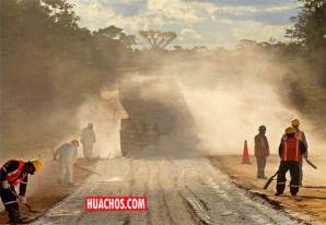 100 % de municipios provinciales ya tienen recursos para mantenimiento de vías 100 % de municipios provinciales ya tienen recursos para mantenimiento de vías