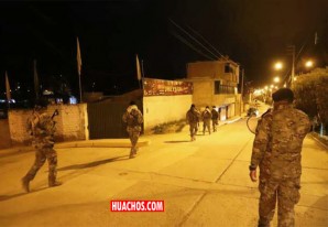 Cuarentena: El ejercito y policías patrullan en la provincia de Huancavelica | VIDEO Cuarentena: El ejercito y policías patrullan en la provincia de Huancavelica | VIDEO