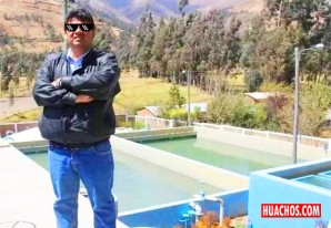 Pobladores protestan en el frontis de la alcaldía de Tayacaja por escasez de agua | VIDEO Pobladores protestan en el frontis de la alcaldía de Tayacaja por escasez de agua | VIDEO