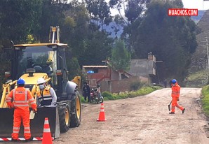 Trabajos de mejoramiento en corredor vial que integra Huancavelica y Ayacucho Trabajos de mejoramiento en corredor vial que integra Huancavelica y Ayacucho