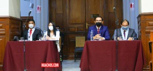 Congreso aprueba informe que acusa e inhabilita a Martín Vizcarra y exministras Congreso aprueba informe que acusa e inhabilita a Martín Vizcarra y exministras