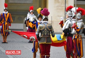 Ceremonia de juramento de nuevos guardias suizos en el Vaticano | VIDEO Ceremonia de juramento de nuevos guardias suizos en el Vaticano | VIDEO