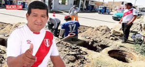 Para impresionar a su gente, el alcalde José, trabaja duro con la blanquirroja Para impresionar a su gente, el alcalde José, trabaja duro con la blanquirroja