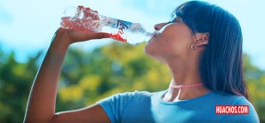 Nuevo estudio revela efectos peligrosos sobre la salud en el agua embotellada Nuevo estudio revela efectos peligrosos sobre la salud en el agua embotellada