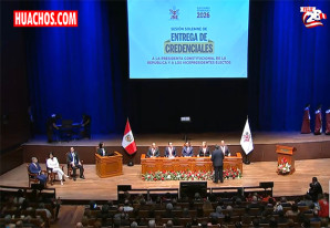 JNE entrega credenciales a Keiko Fujimori junto a Luis Galarreta y Miguel Torres | VIDEO JNE entrega credenciales a Keiko Fujimori junto a Luis Galarreta y Miguel Torres | VIDEO