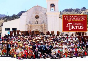 Clausuran un congreso de Danzantes de Tijeras en la ciudad de Huancavelica Clausuran un congreso de Danzantes de Tijeras en la ciudad de Huancavelica
