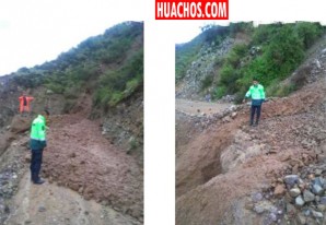 Bloqueo de la carretera Chupamarca - Aurahuá a la altura del km. 42 Bloqueo de la carretera Chupamarca - Aurahuá a la altura del km. 42