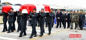 Con honores reciben en Lima restos de policías caídos en atentado en Huancavelica Con honores reciben en Lima restos de policías caídos en atentado en Huancavelica