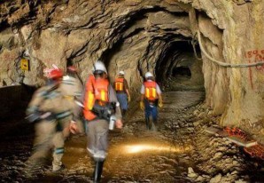 Seis mueren asfixiados en mina abandonada, lograron identificar solo a cuatro Seis mueren asfixiados en mina abandonada, lograron identificar solo a cuatro