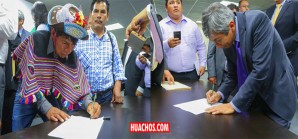 A los «aguerridos productores de papa» le dieron caramelos ya chupados para calmarlos A los «aguerridos productores de papa» le dieron caramelos ya chupados para calmarlos