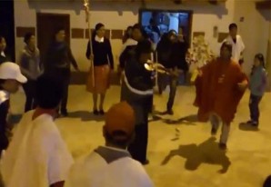 Recuerdos de la Nochebuena 2012 con los bailarines del Barrio Arriba Recuerdos de la Nochebuena 2012 con los bailarines del Barrio Arriba