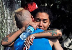 Masacre en Orlando (EE.UU) al menos 50 muertos y 53 heridos en una discoteca gay Masacre en Orlando (EE.UU) al menos 50 muertos y 53 heridos en una discoteca gay