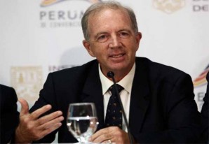 Nando propone el asistencialismo: un sueldo hasta el último día del juicio final Nando propone el asistencialismo: un sueldo hasta el último día del juicio final