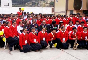 'Colegio privado de ricos' financiado con plata del Estado, abre sus puertas a postulantes 'Colegio privado de ricos' financiado con plata del Estado, abre sus puertas a postulantes