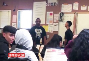 Maestro y estudiante de 14 años se agarran a golpes en plena clase | VIDEO Maestro y estudiante de 14 años se agarran a golpes en plena clase | VIDEO