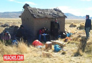 En esta humilde chozita, las fuerzas del orden incautan 50 kilos de droga - VIDEO En esta humilde chozita, las fuerzas del orden incautan 50 kilos de droga - VIDEO