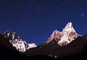 Así se ve un sobrecogedor cielo estrellado sobre el Everest Así se ve un sobrecogedor cielo estrellado sobre el Everest