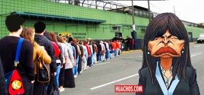 La muchedumbre hace fila para visitar a "La China" en su calabozo de Chorrillos La muchedumbre hace fila para visitar a "La China" en su calabozo de Chorrillos