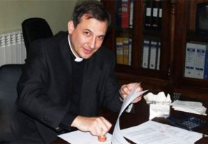 El papa Franciso prueba el sabor amargo de la traición por su círculo más íntimo - VIDEO El papa Franciso prueba el sabor amargo de la traición por su círculo más íntimo - VIDEO