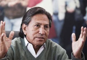 Alejandro Toledo habla sobre el problema del agua en una entrevista al Diario Correo Ica Alejandro Toledo habla sobre el problema del agua en una entrevista al Diario Correo Ica