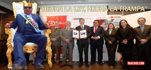 El cándido ministro de Vivienda quiere aplanar una gigantesca montaña El cándido ministro de Vivienda quiere aplanar una gigantesca montaña