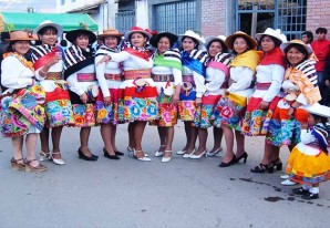 Costumbres huancainas: Santiago Costumbres huancainas: Santiago