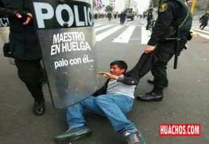 Ya van dos meses de la huelga de maestros y nadie da su brazo a torcer - VIDEO Ya van dos meses de la huelga de maestros y nadie da su brazo a torcer - VIDEO