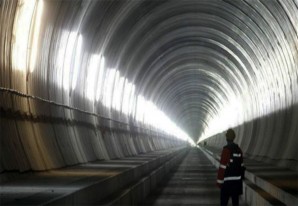 Las increíbles cifras del túnel de San Gotardo, el más largo del mundo Las increíbles cifras del túnel de San Gotardo, el más largo del mundo