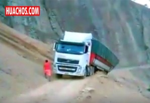 Por «los caminos de Inca» a la altura del VRAEM Por «los caminos de Inca» a la altura del VRAEM