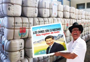 Llegó la Navidad a Huancavelica gracias a los chinos que regalan a manos llenas Llegó la Navidad a Huancavelica gracias a los chinos que regalan a manos llenas