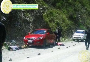 Horrendo crimen: 5 sujetos encapuchados ajustician a 3 individuos - VIDEO Horrendo crimen: 5 sujetos encapuchados ajustician a 3 individuos - VIDEO