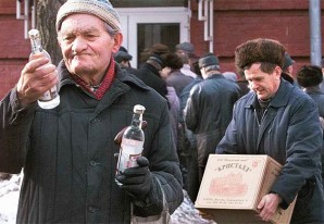 41 muertos en Siberia por beber una loción de baño como si fuera vodka - VIDEO 41 muertos en Siberia por beber una loción de baño como si fuera vodka - VIDEO