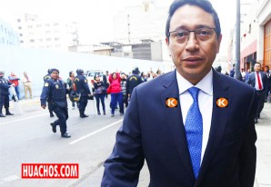 Para el abogado H. Abanto, su paseo por la alameda no fue al son de la flor de la canela Para el abogado H. Abanto, su paseo por la alameda no fue al son de la flor de la canela