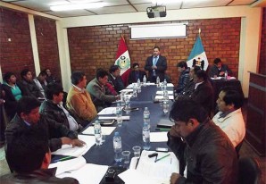 Otra de las reunions estériles del Gobierno Regional de Huancavelica Otra de las reunions estériles del Gobierno Regional de Huancavelica