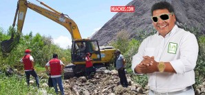 Usan maquinaria pesada en la chacra de los compadres del gobernador regional de Ica Usan maquinaria pesada en la chacra de los compadres del gobernador regional de Ica