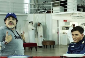 El 'Pibe de Oro' recibe la visita de 'La Pulga' en Dubai por su cumpleaños | VIDEO El 'Pibe de Oro' recibe la visita de 'La Pulga' en Dubai por su cumpleaños | VIDEO