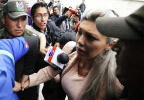 Meten en 'la cana' a la barbie del altiplano boliviano Meten en 'la cana' a la barbie del altiplano boliviano