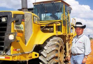 Clodo busca nuevas aventuras ahora quiere ejercer el oficio de asfaltador Clodo busca nuevas aventuras ahora quiere ejercer el oficio de asfaltador